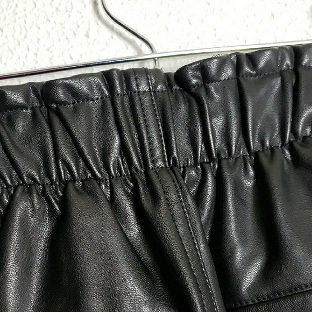 Abercrombie & Fitch Black Faux Leather Paperbag Pants Tie Waist Straight Leg S - Picture 9 of 13